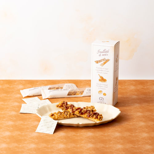 クルミとパイ(4本入)~クルミッ子キャラメルソースを添えて~