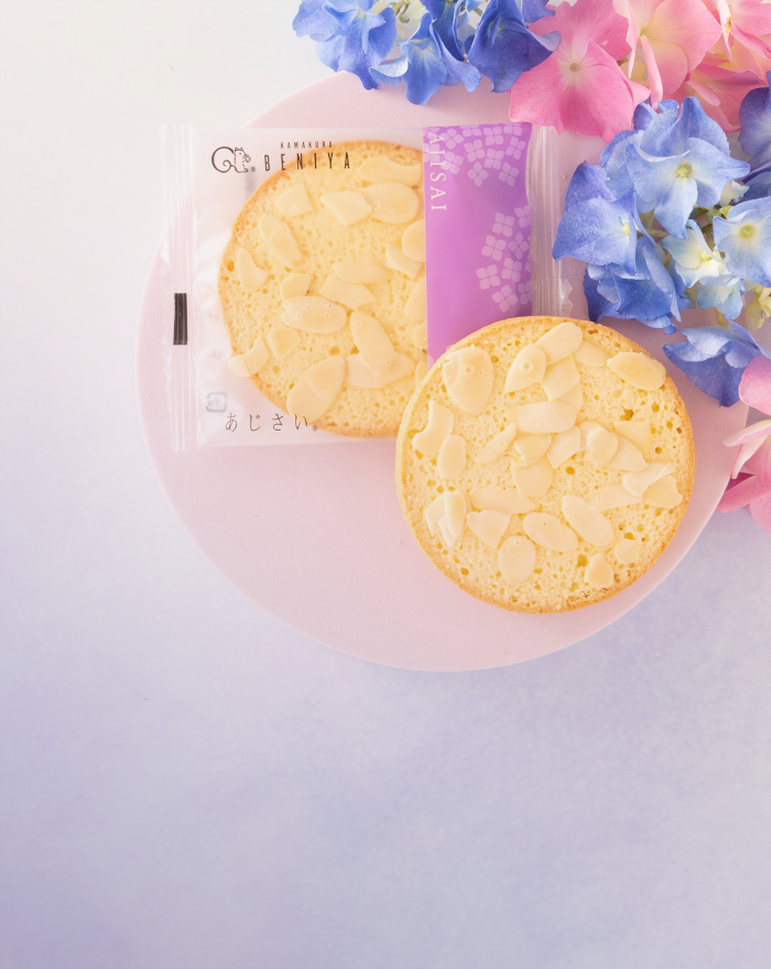 「あじさい」のこだわりは練乳ソースのやさしい甘さと、ザクッとした食感です。