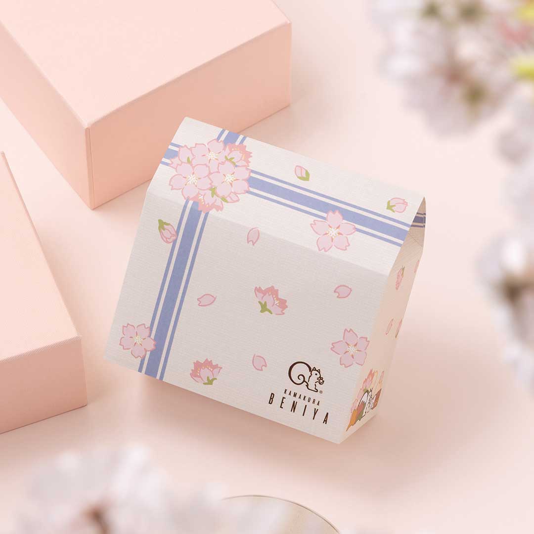 詰合せ01 ハウス型BOX(2026春)(クルミッ子2個 あじさい1枚 鎌倉だより3枚)