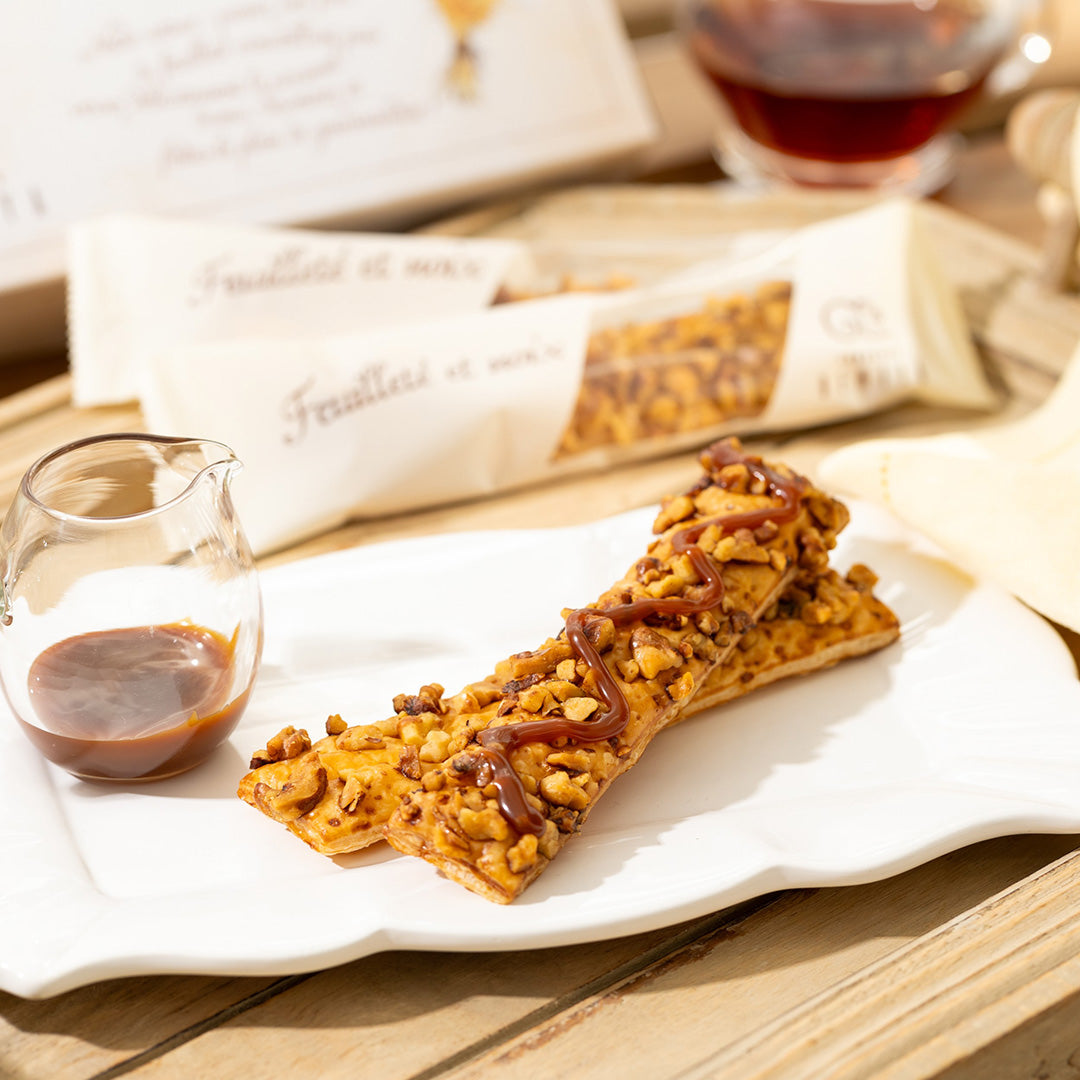 クルミとパイ(4本入)~クルミッ子キャラメルソースを添えて~